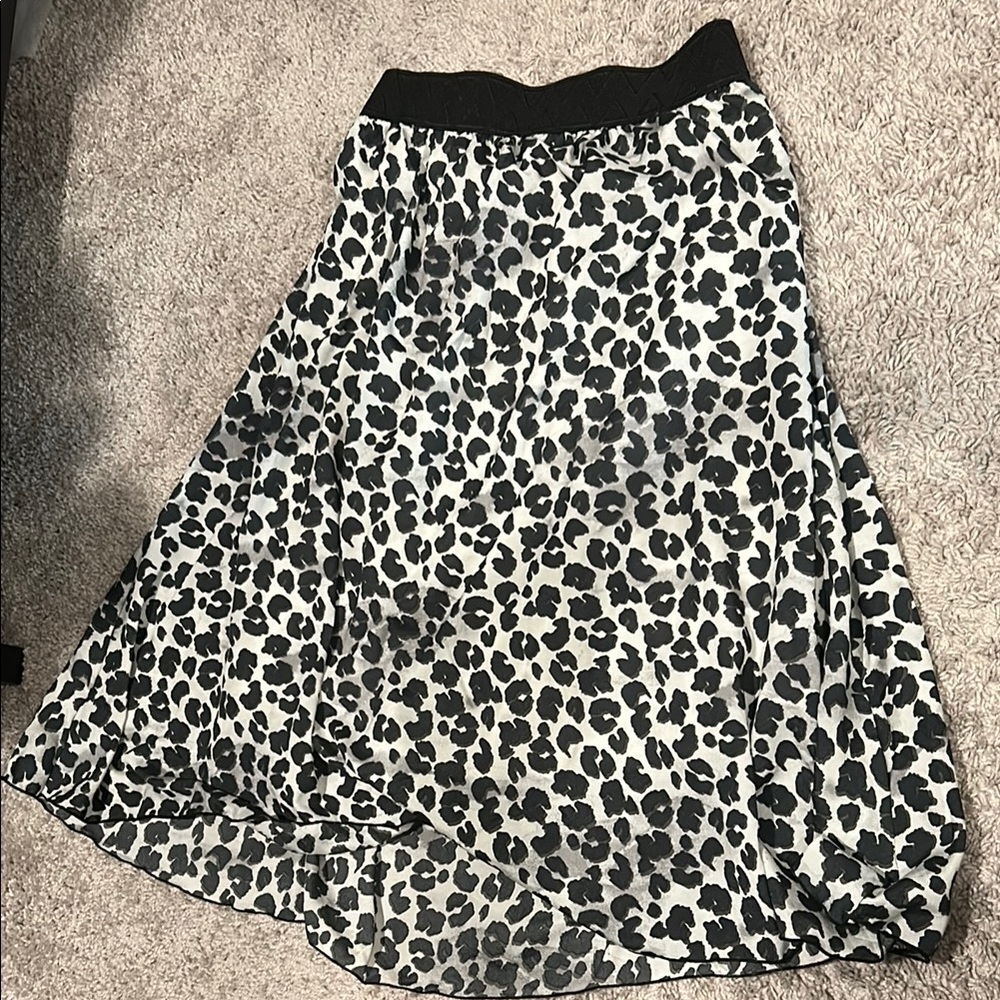 Lularoe size S black leopard skirt. Barely worn. Elastic band at top
